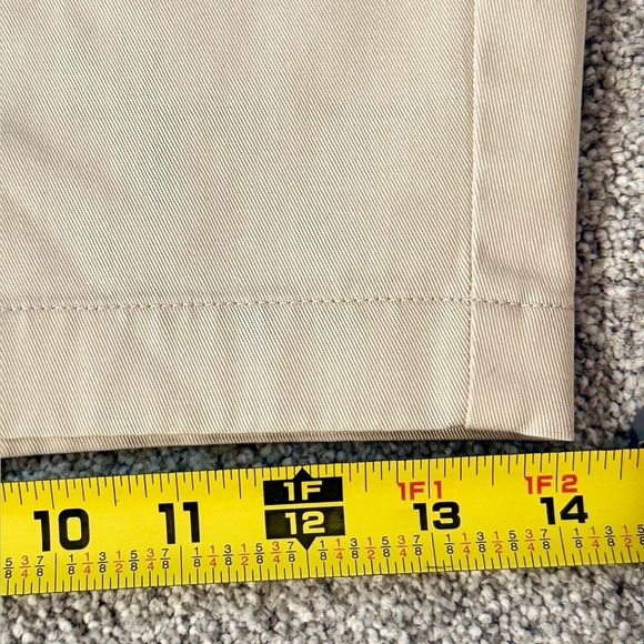 Eddie Bauer Women’s Khaki Shorts Wrinkle Resistant 100% Cotton 10” inseam Sz 22W - Picture 4 of 10